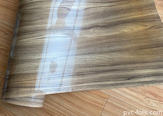 0,30mm Tebal PVC Film Dekoratif Efek Kayu Permukaan Gloss Tinggi