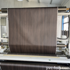 Membran Foil PVC Laminasi Gandum Kayu Gelap Untuk MDF Cabinet Door Vacuum Press
