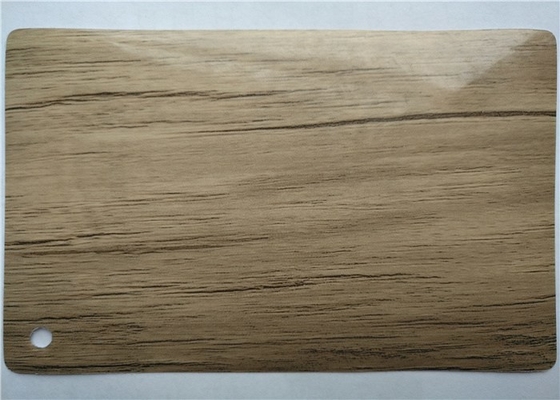 Film Dekoratif Pvc Butir Kayu Gloss Tinggi Untuk Perabotan Lebar 1420mm