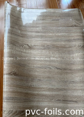 Film Dekoratif PVC Berbutir Kayu Berkilau Tinggi Untuk Laminasi Datar Lebar 1260mm