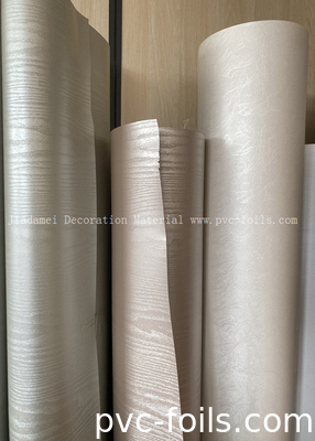 Putih Kayu Finish PVC Roll Film Dekoratif Untuk Membran Pintu