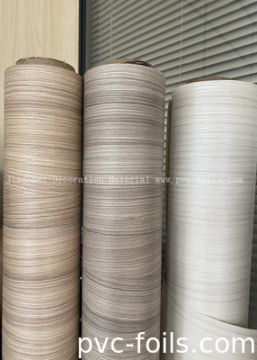 Putih Kayu Finish PVC Roll Film Dekoratif Untuk Membran Pintu
