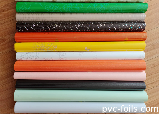 Gloss Tinggi Berwarna Pola Self Adhesive PVC Film Roll Untuk Dekorasi Furnitur