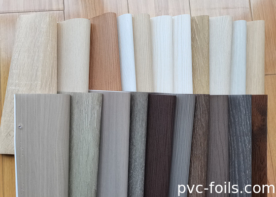 Film dekoratif PVC dengan butiran kayu super matte untuk profil dan bungkus panel WPC